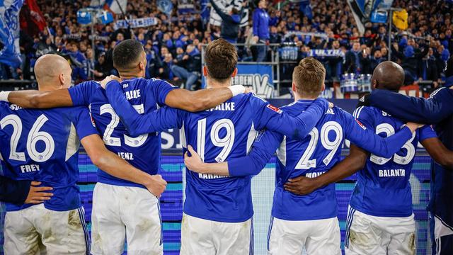 沙尔克客场突围，主场连胜保持不败